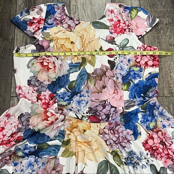 Marc Bouwer Unlimited Spring Floral Dress Cap Sleeve Colorful Size 2X - Picture 4 of 9